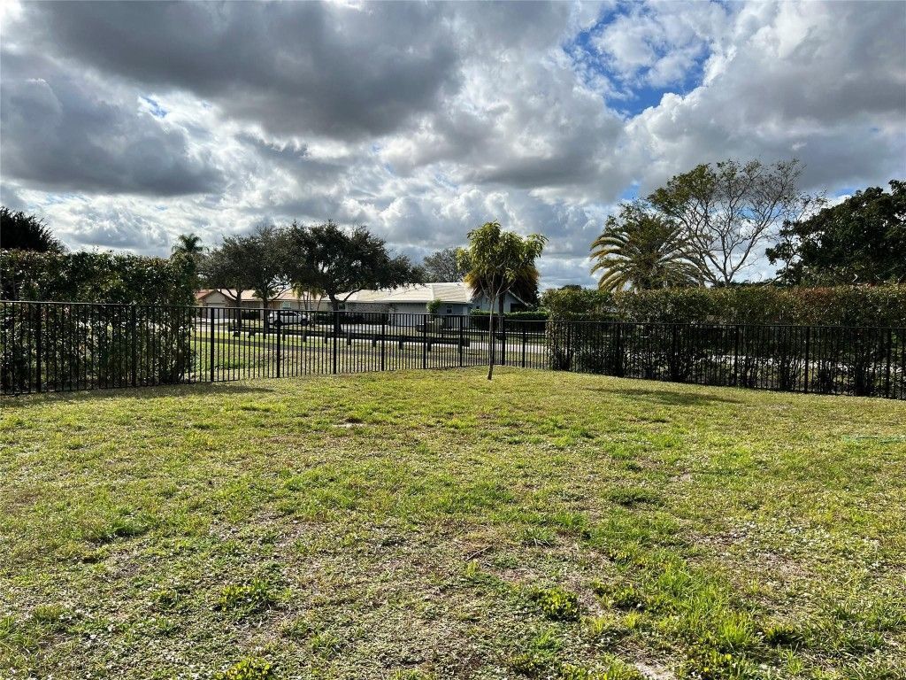 1107 NW 84th Drive, Coral Springs, FL 33071 Photo