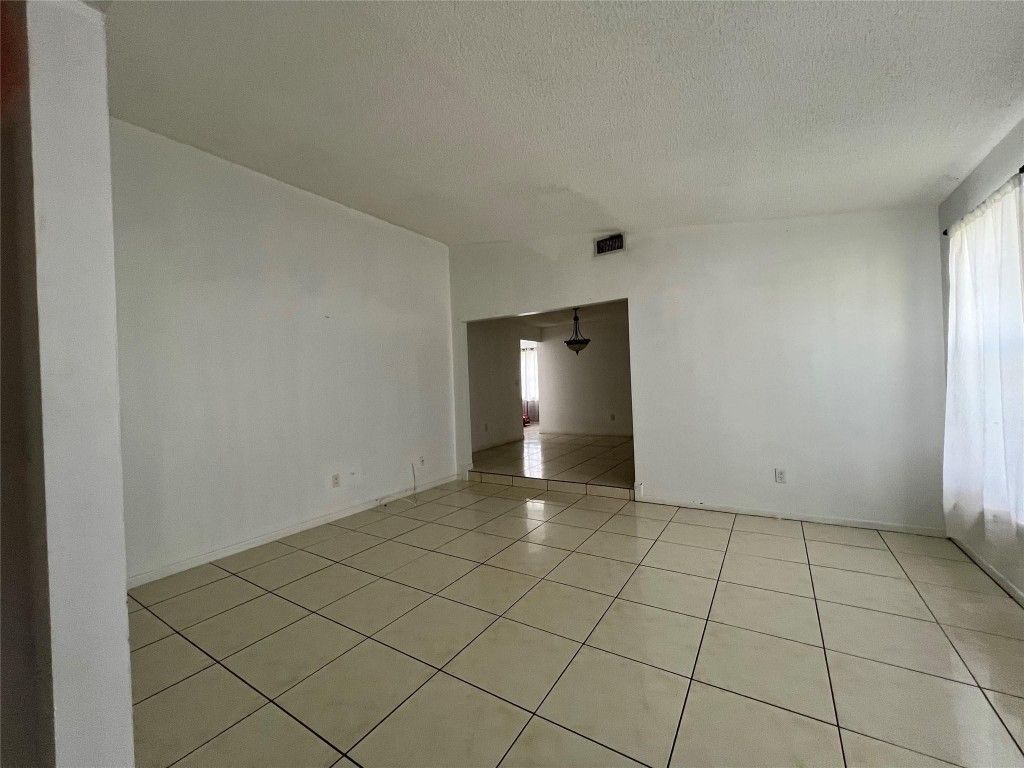 1107 NW 84th Drive, Coral Springs, FL 33071 Photo