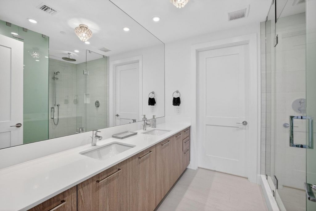 151 N Seabreeze Boulevard, Unit 2103-E, Fort Lauderdale, FL 33304 Photo