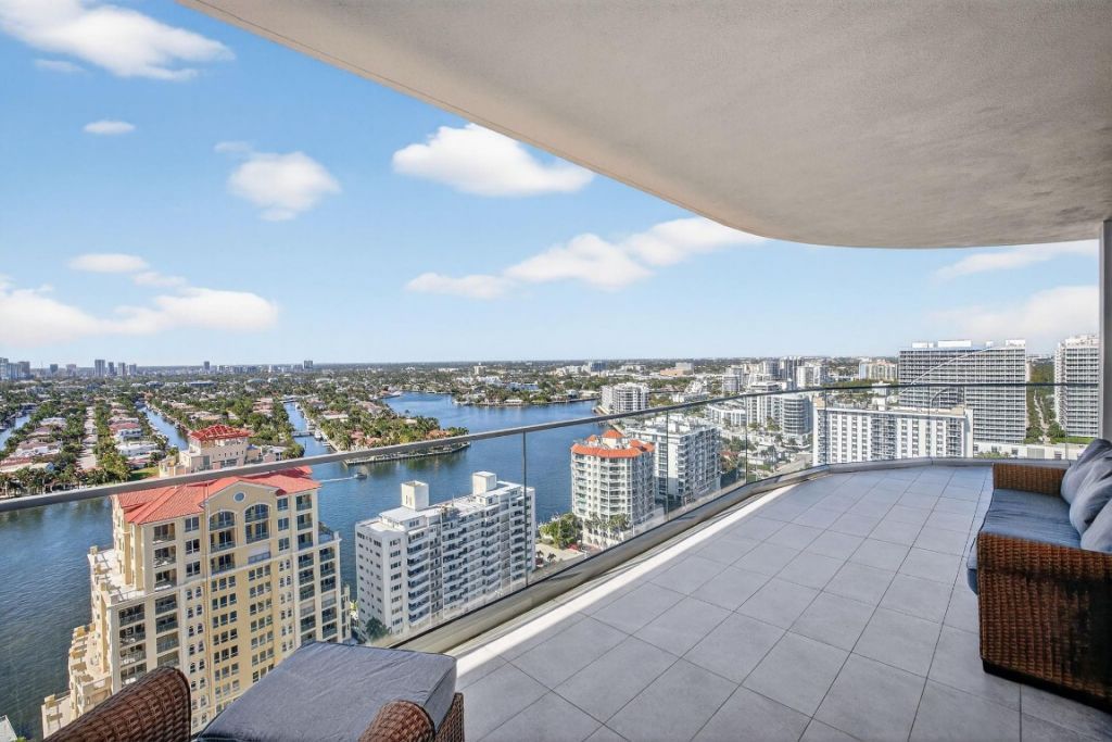 151 N Seabreeze Boulevard, Unit 2103-E, Fort Lauderdale, FL 33304 Photo