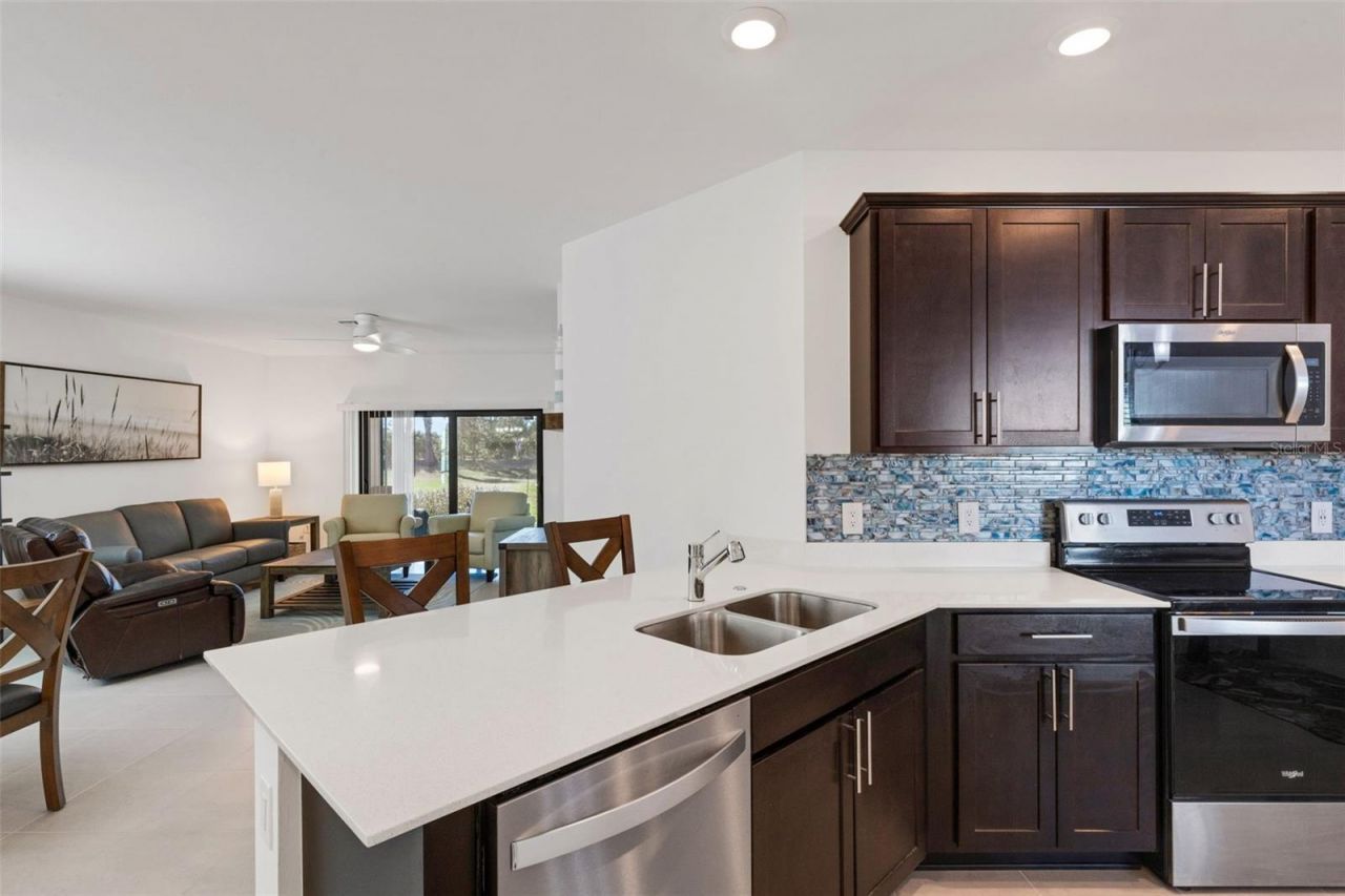 6471 Silverstar Drive, Sarasota, FL 34240 Photo