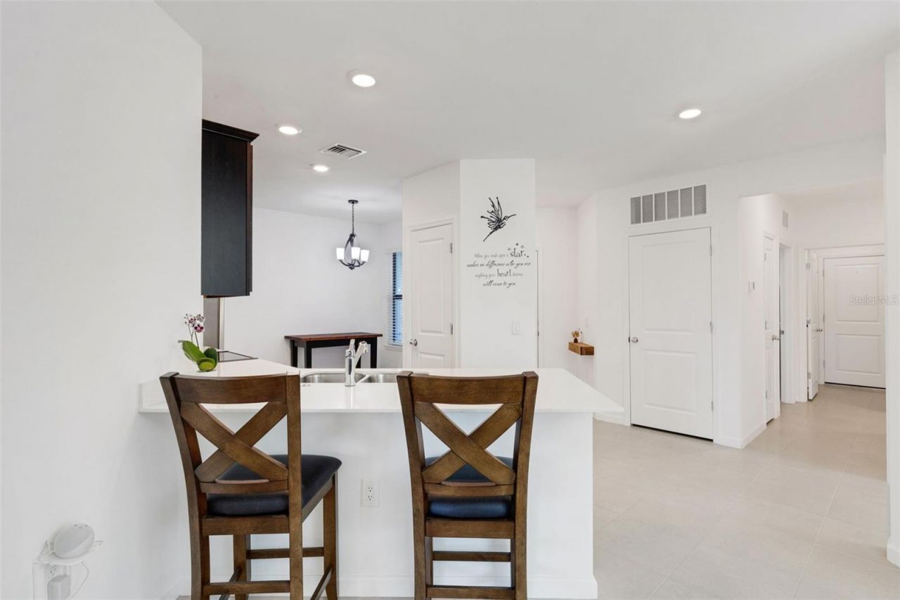 6471 Silverstar Drive, Sarasota, FL 34240 Photo
