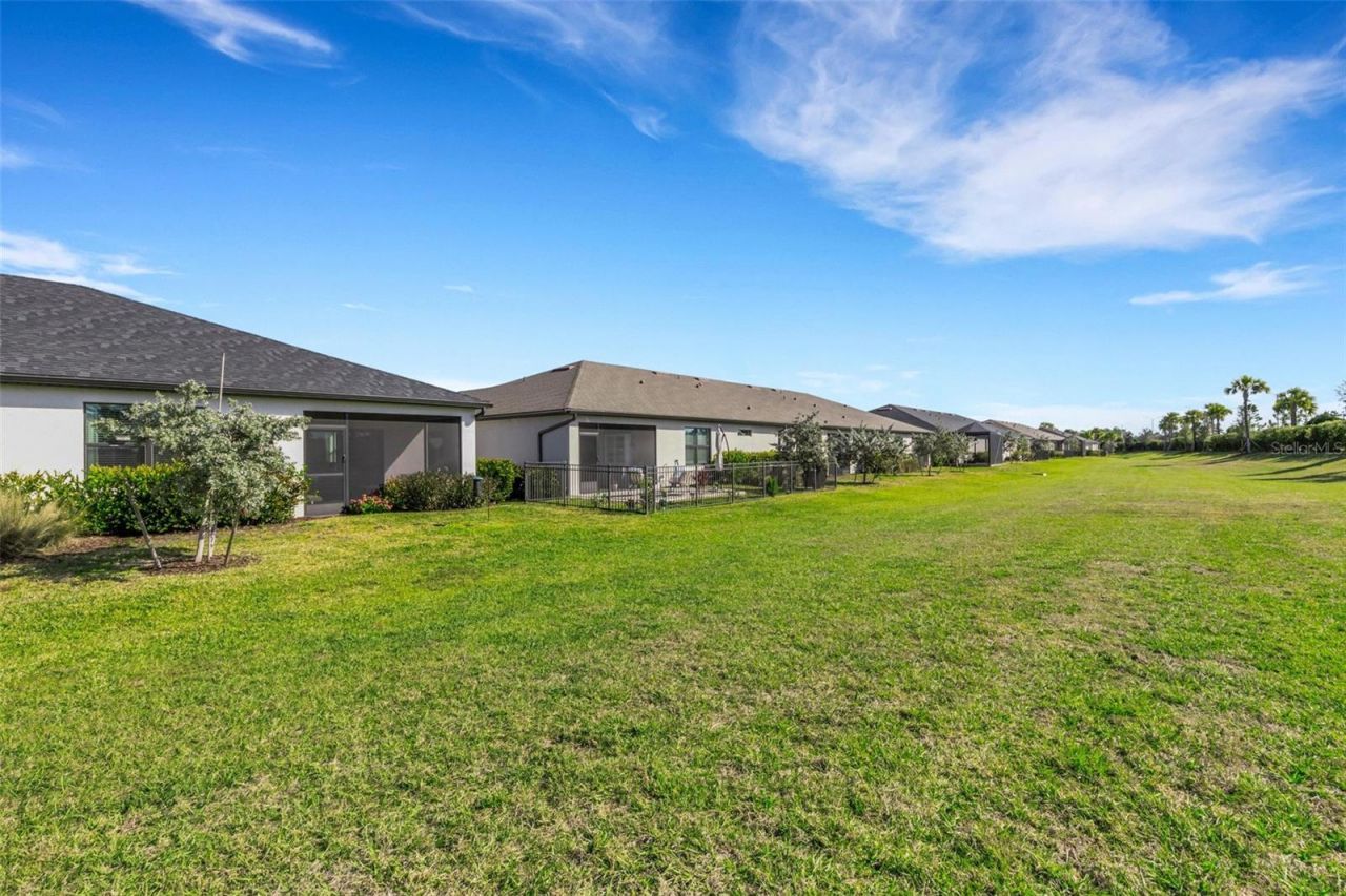 6471 Silverstar Drive, Sarasota, FL 34240 Photo
