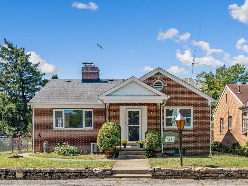 121 N Terrace Avenue, Columbus, OH 43204 Photo 1