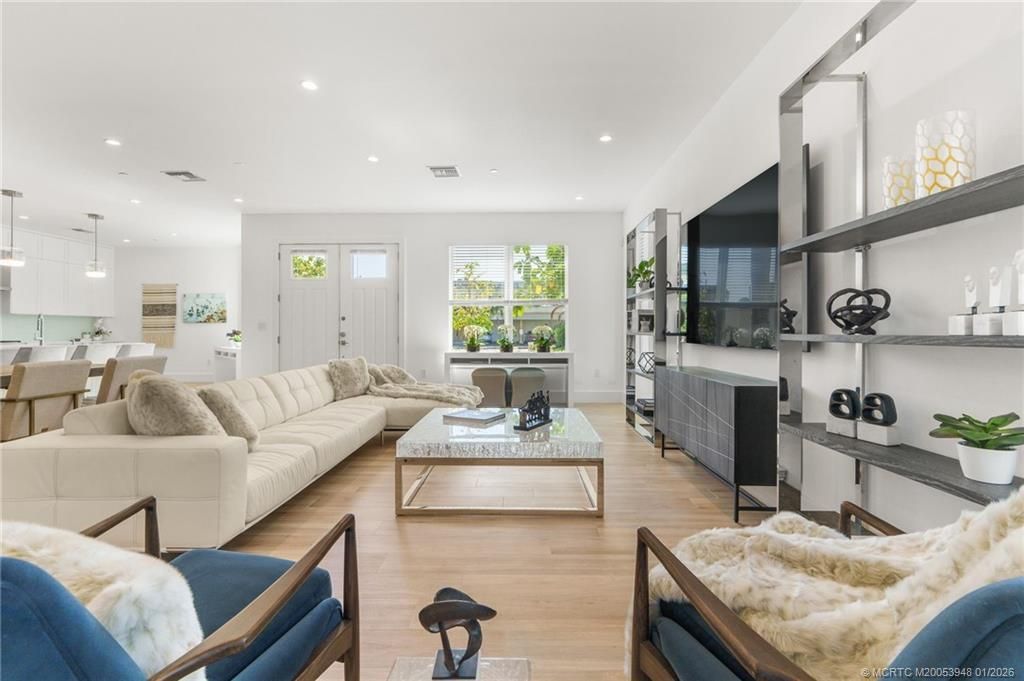 55 SE Seminole Street, Unit 1A, Stuart, FL 34994 Photo