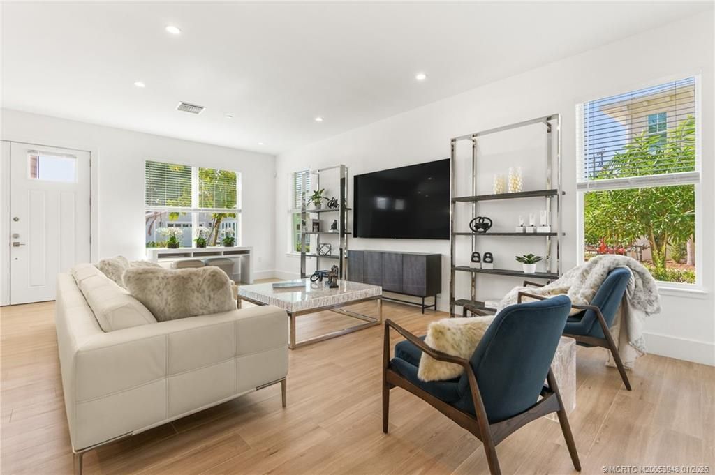 55 SE Seminole Street, Unit 1A, Stuart, FL 34994 Photo