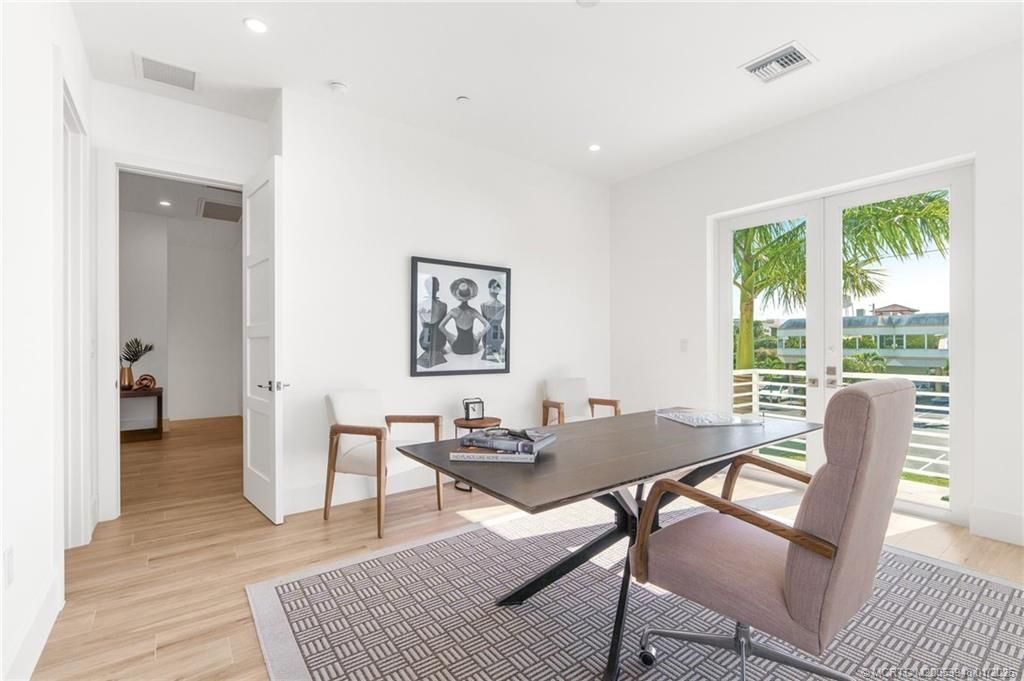 55 SE Seminole Street, Unit 1A, Stuart, FL 34994 Photo