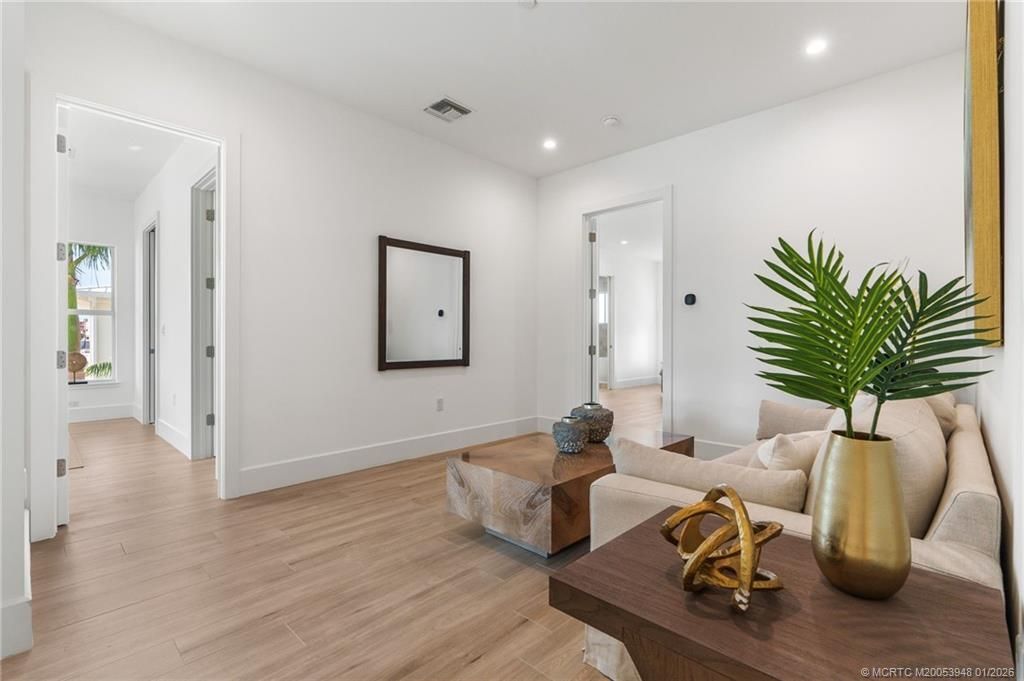 55 SE Seminole Street, Unit 1A, Stuart, FL 34994 Photo