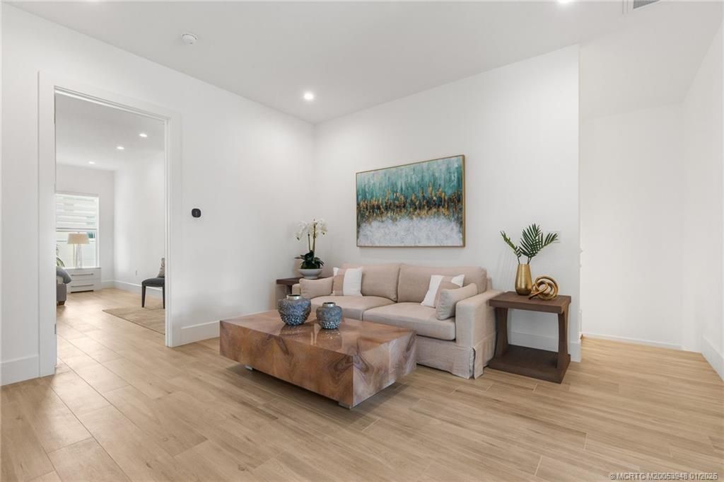 55 SE Seminole Street, Unit 1A, Stuart, FL 34994 Photo