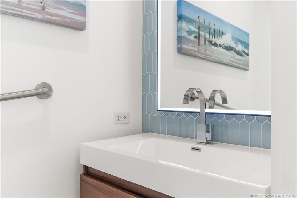 55 SE Seminole Street, Unit 1A, Stuart, FL 34994 Photo