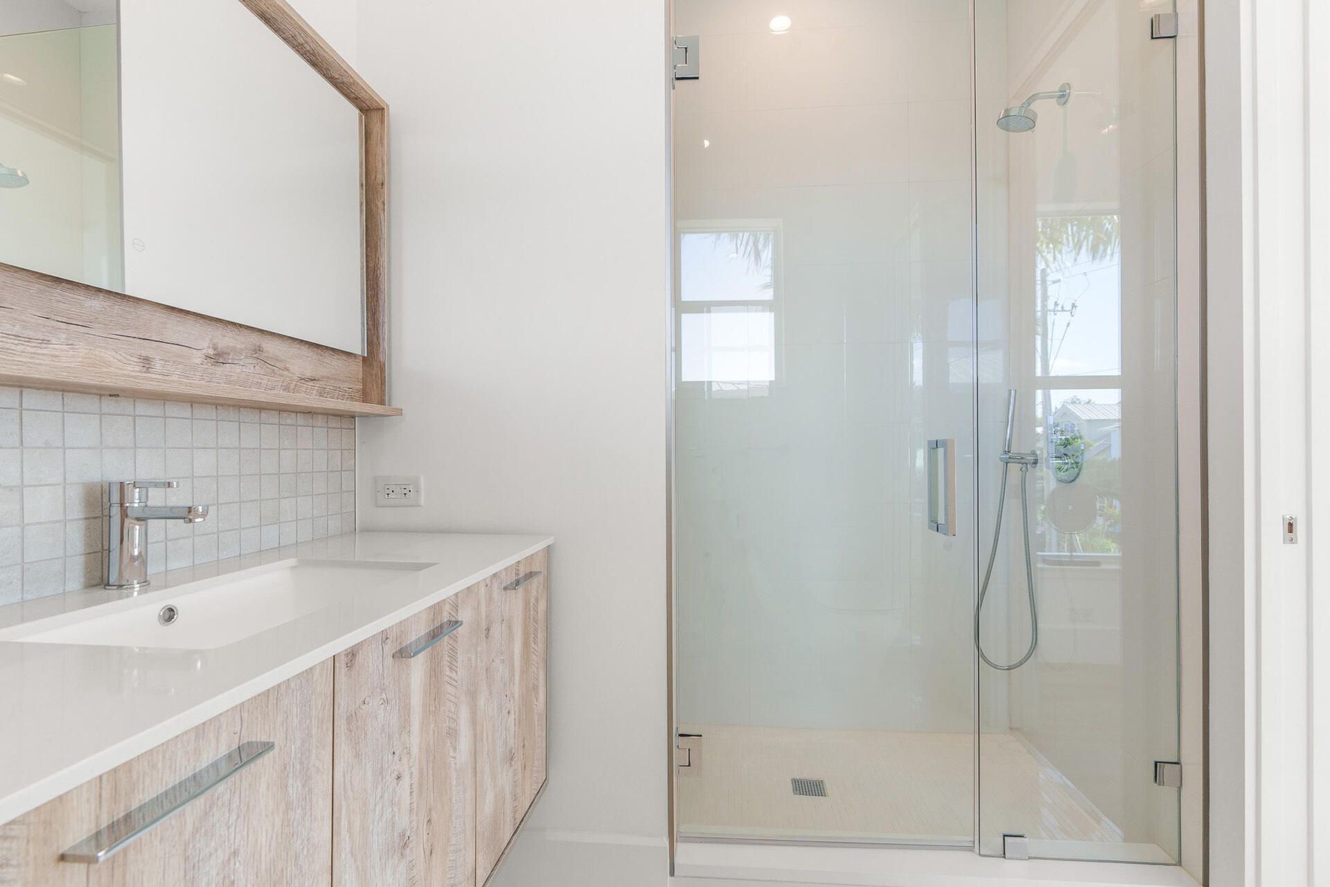 55 SE Seminole Street, Unit 1A, Stuart, FL 34994 Photo