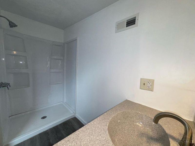 147 S Broadway Street, Midland, OH 45148 Photo 24