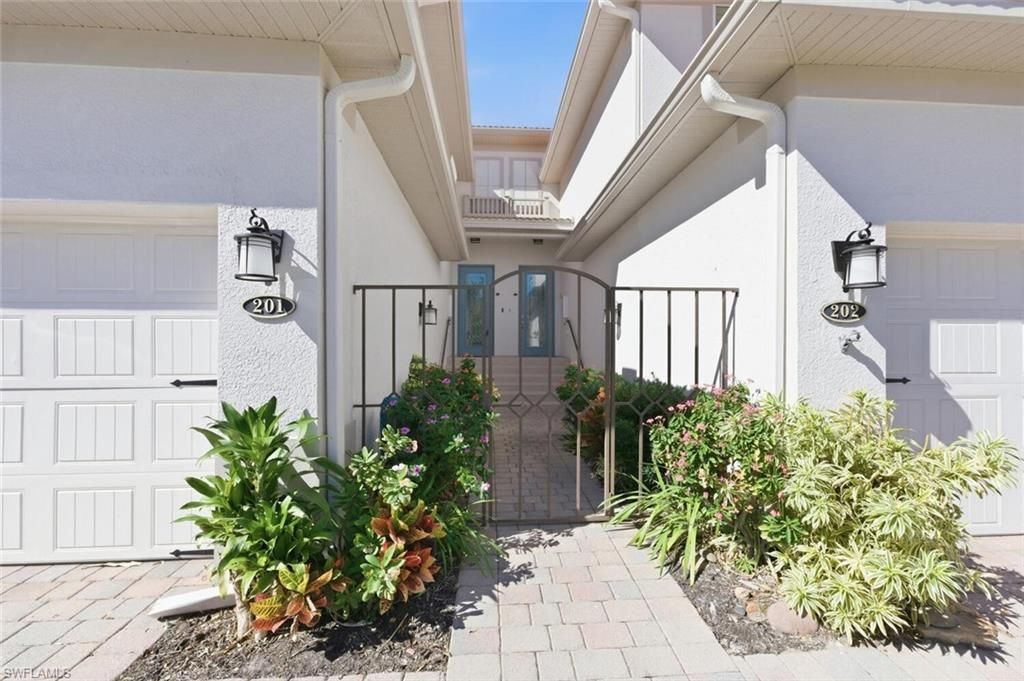 17454 Old Harmony Dr, Unit 201, Fort Myers, FL 33908 Photo