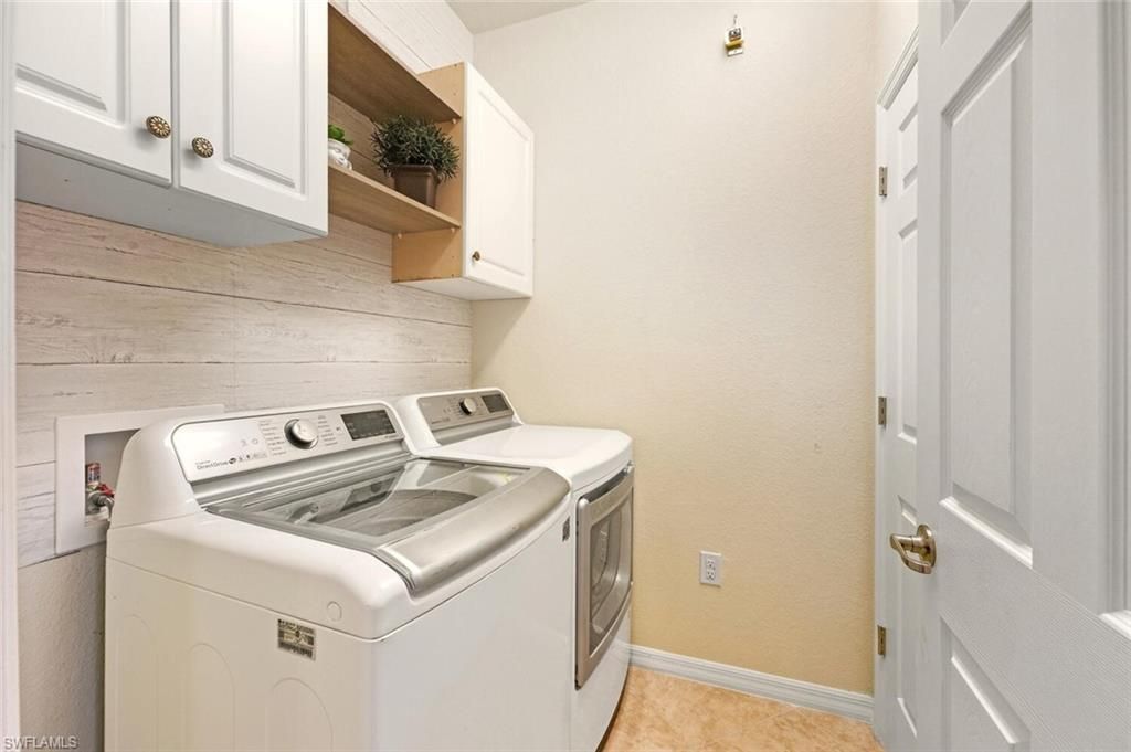 17454 Old Harmony Dr, Unit 201, Fort Myers, FL 33908 Photo