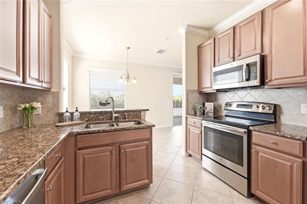 17454 Old Harmony Dr, Unit 201, Fort Myers, FL 33908 Photo