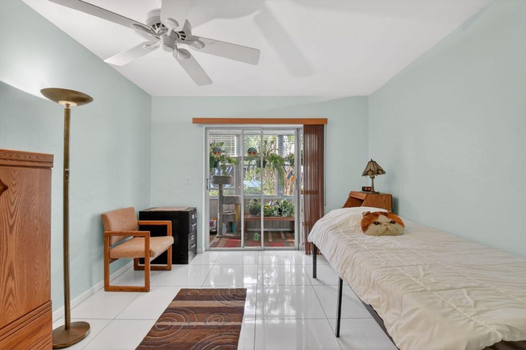 3320 Lake Osborne Drive, Unit 102, Lake Worth Beach, FL 33461 Photo