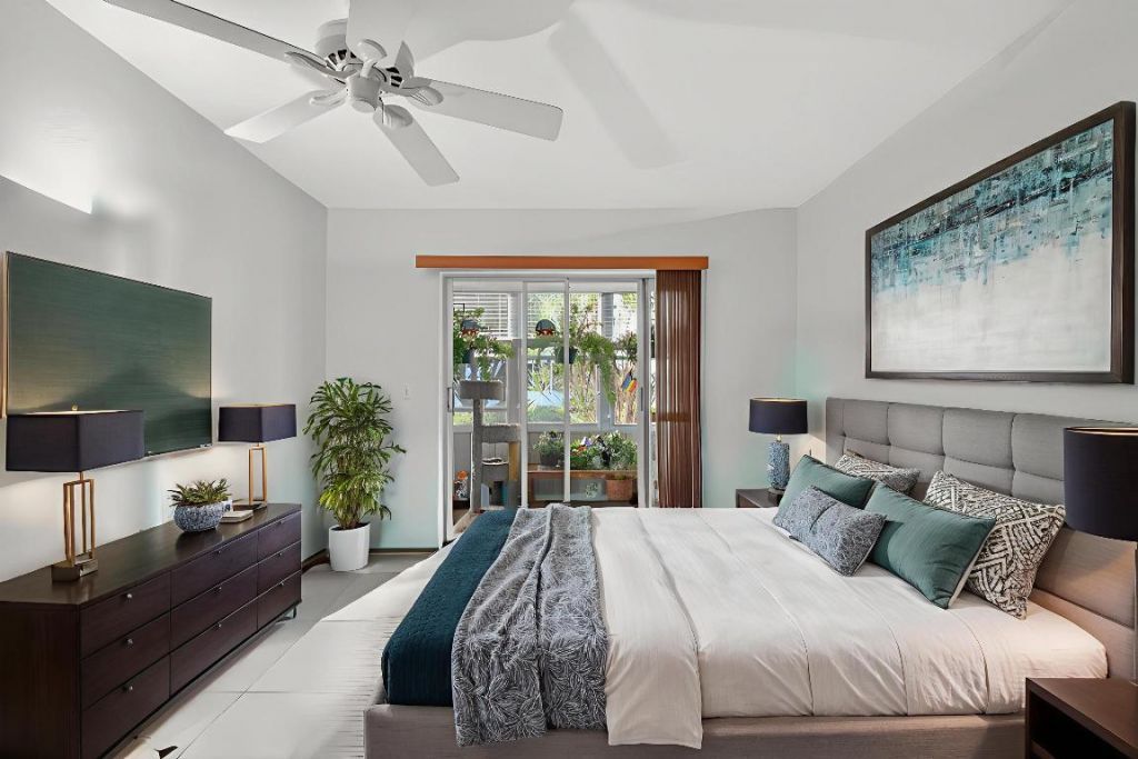 3320 Lake Osborne Drive, Unit 102, Lake Worth Beach, FL 33461 Photo