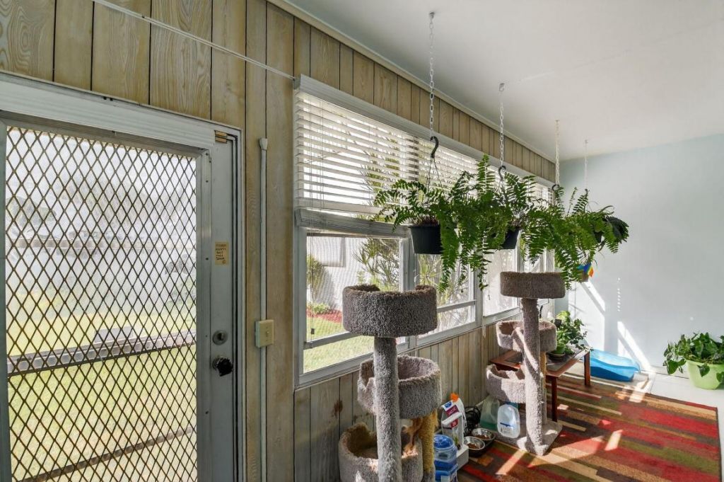 3320 Lake Osborne Drive, Unit 102, Lake Worth Beach, FL 33461 Photo