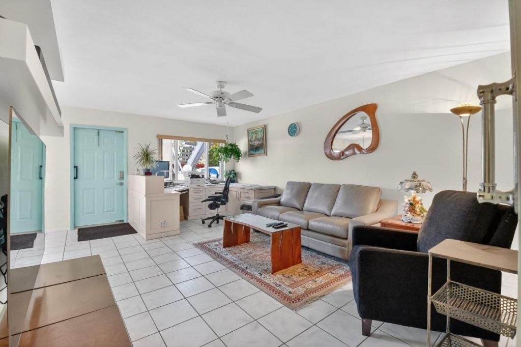 3320 Lake Osborne Drive, Unit 102, Lake Worth Beach, FL 33461 Photo