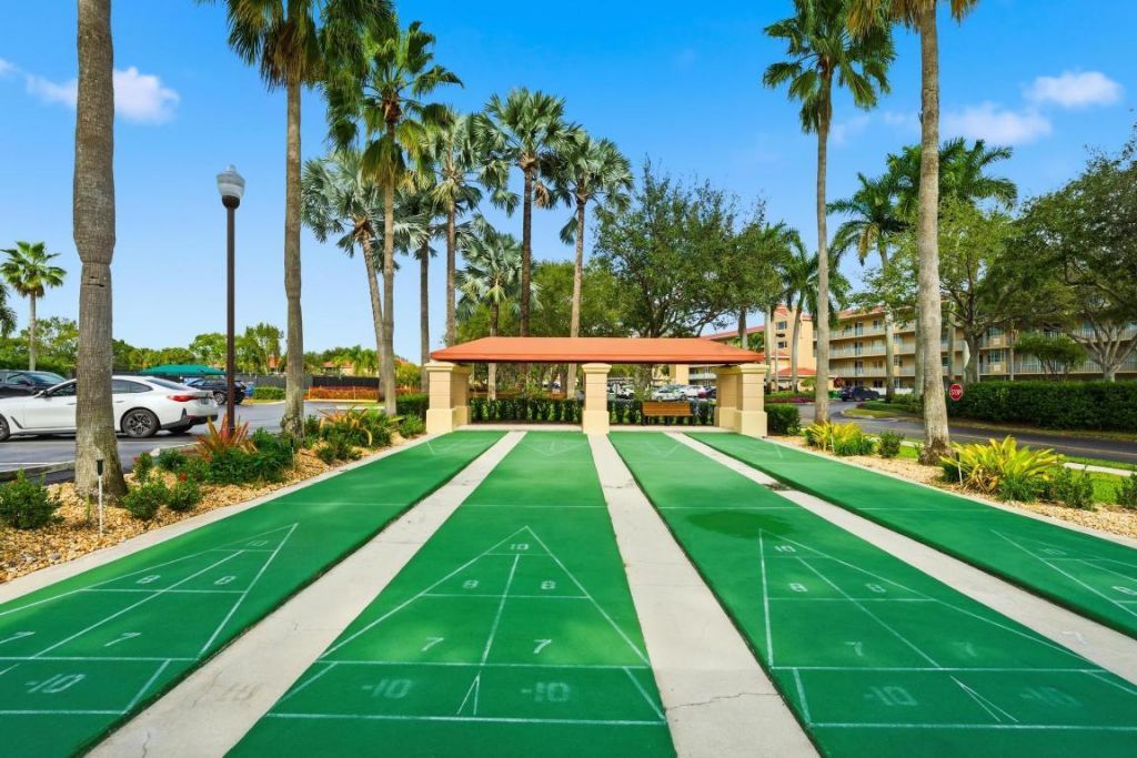 5746 Crystal Shores Drive, Unit 307, Boynton Beach, FL 33437 Photo