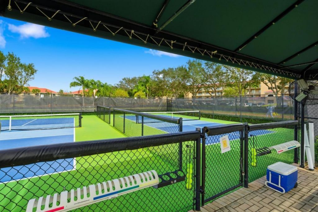 5746 Crystal Shores Drive, Unit 307, Boynton Beach, FL 33437 Photo