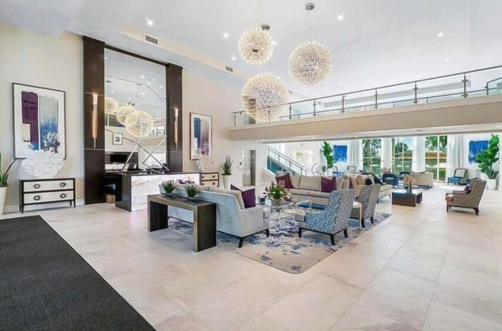 5746 Crystal Shores Drive, Unit 307, Boynton Beach, FL 33437 Photo