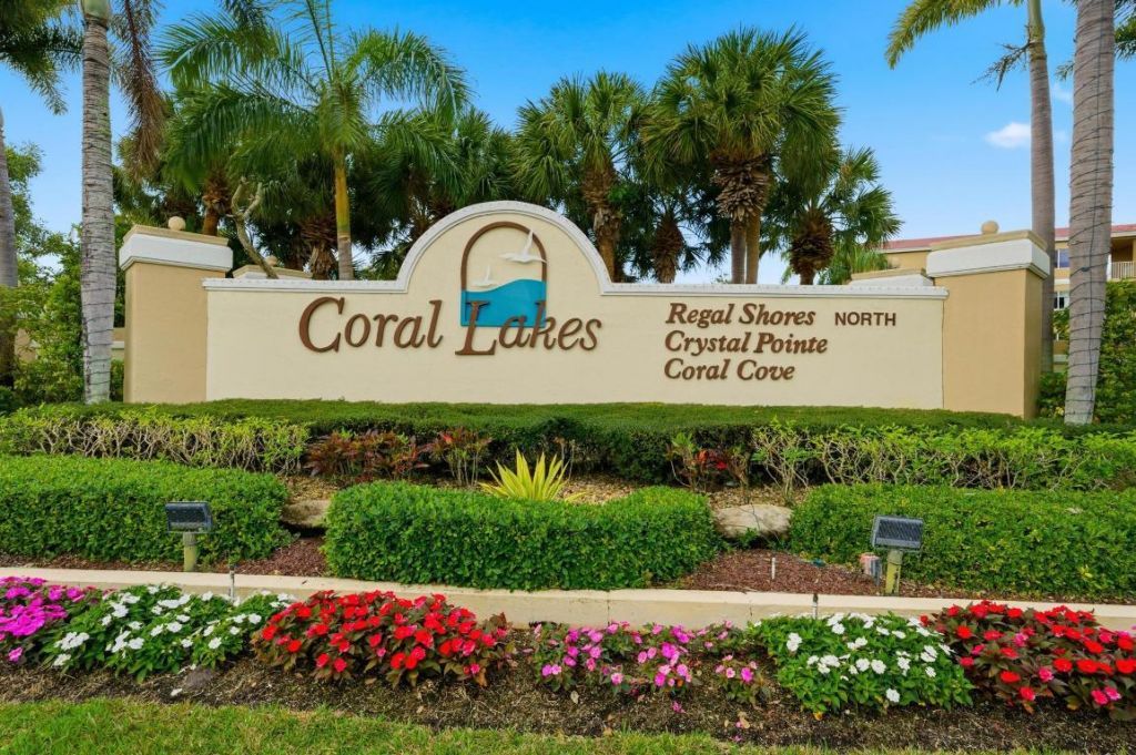 5746 Crystal Shores Drive, Unit 307, Boynton Beach, FL 33437 Photo