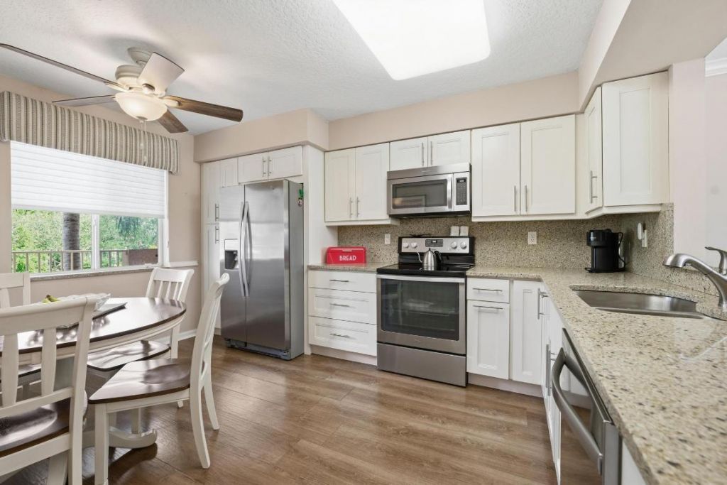 5746 Crystal Shores Drive, Unit 307, Boynton Beach, FL 33437 Photo