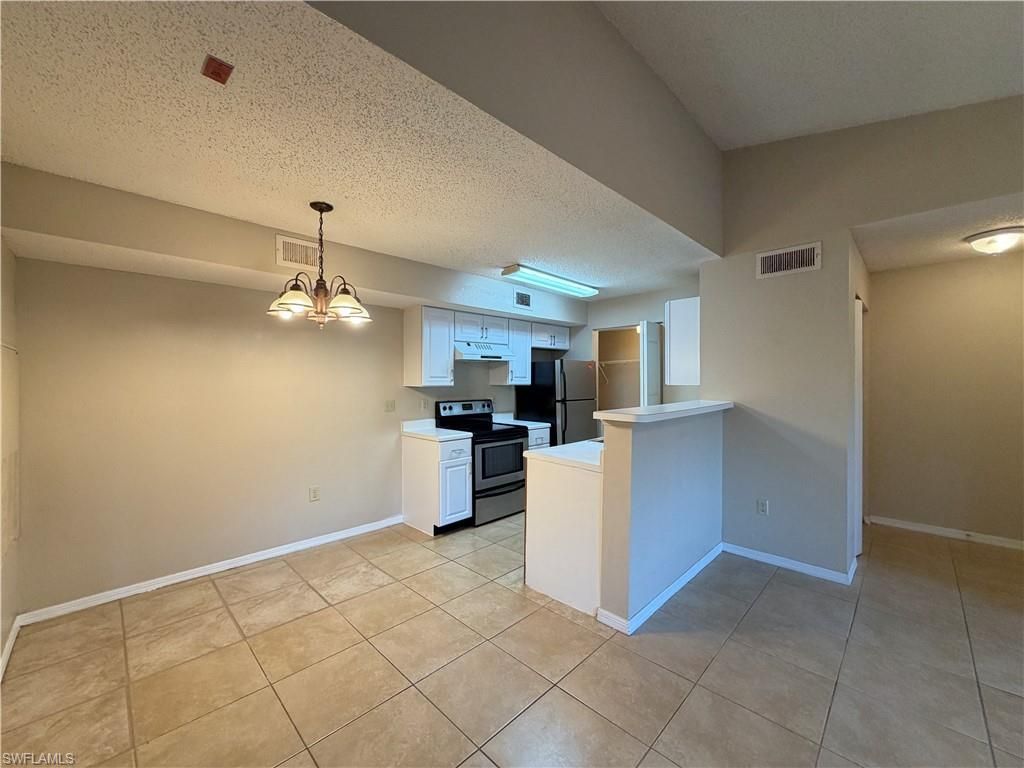 12561 Equestrian Cir, Unit 804, Fort Myers, FL 33907 Photo