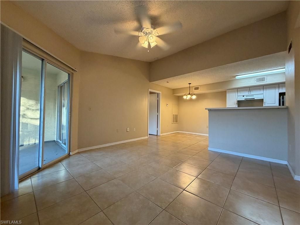 12561 Equestrian Cir, Unit 804, Fort Myers, FL 33907 Photo
