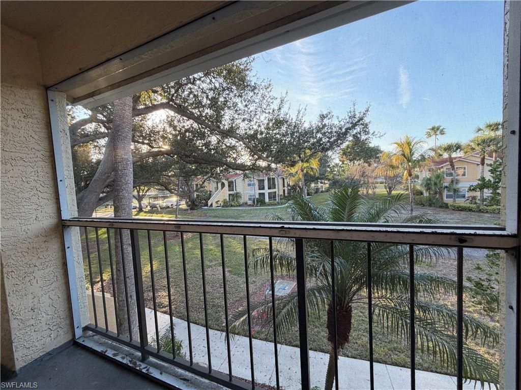 12561 Equestrian Cir, Unit 804, Fort Myers, FL 33907 Photo