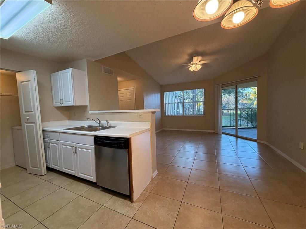 12561 Equestrian Cir, Unit 804, Fort Myers, FL 33907 Photo