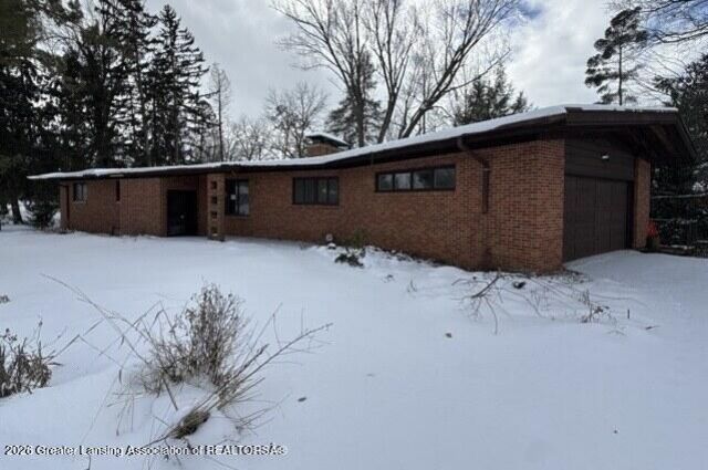 3215 S Cambridge Road, Lansing, MI 48911 Main Photo