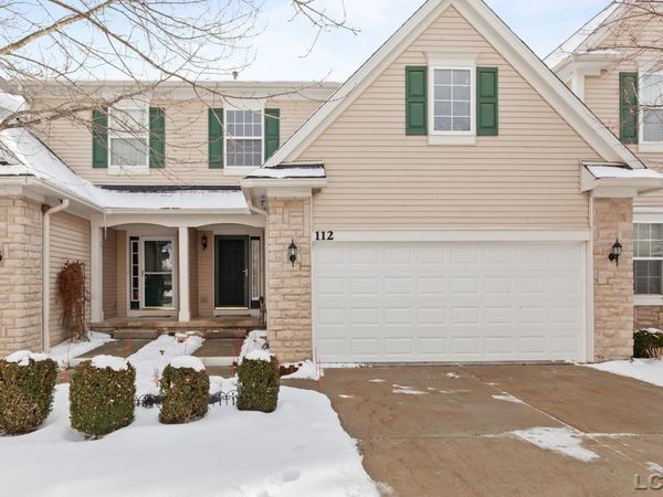 112 Burwyck Park, Saline, MI 48176