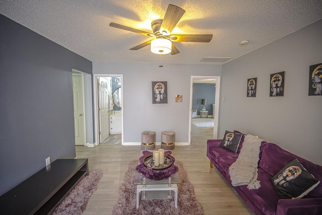 1100 Deerberry Road Photo 16