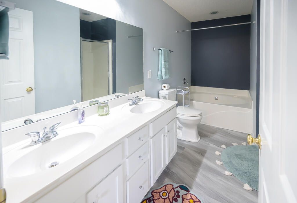 1100 Deerberry Road Photo 21