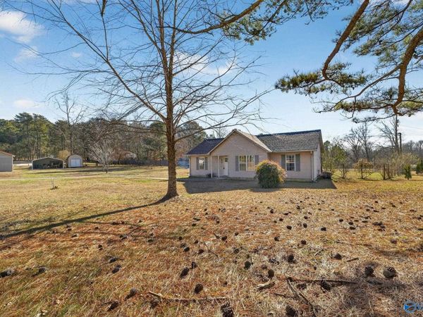 1422 Wilhite Road, Falkville, AL 35622
