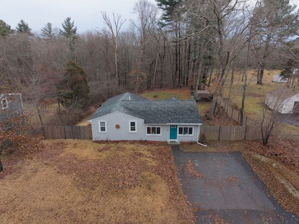 321 Winthrop St, Rehoboth, MA 02769