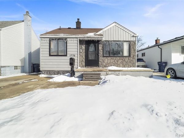 1778 Russell Avenue, Lincoln Park, MI 48146