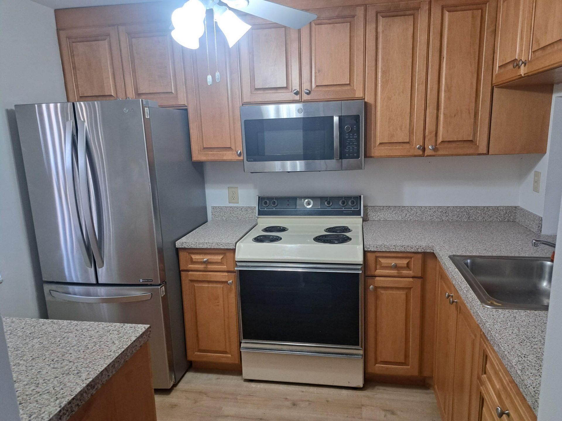 2711 NW 104th Avenue, Unit 405, Sunrise, FL 33322 Photo