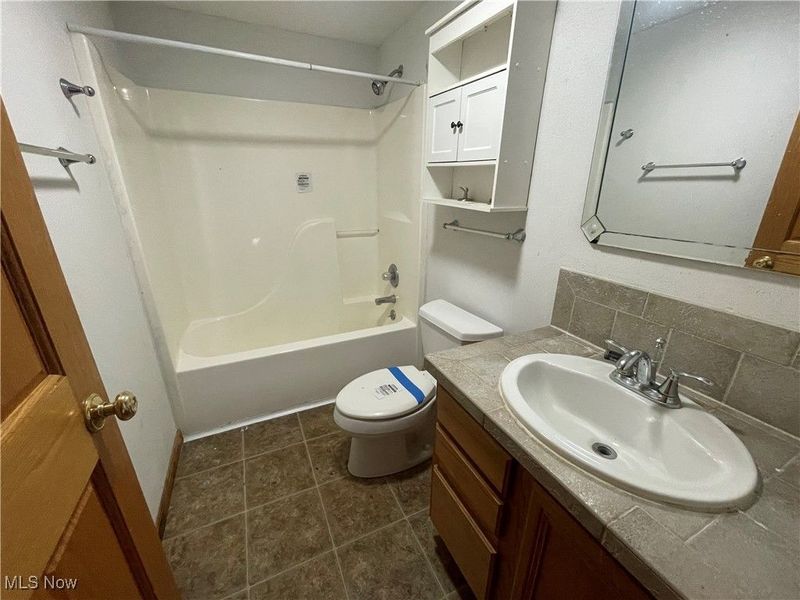 1193 Edgewood Circle NW, Carrollton, OH 44615 Photo 15