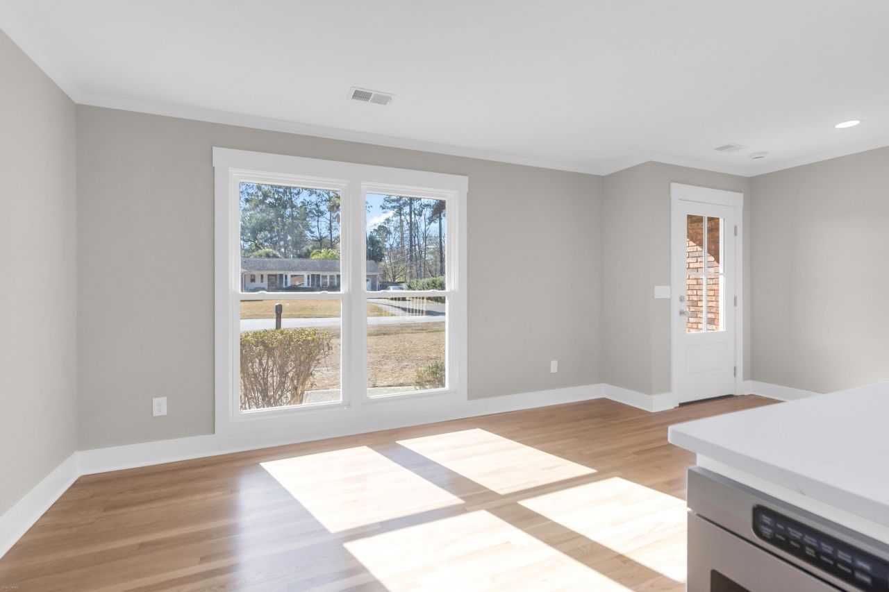 2134 Eve Circle Photo 5