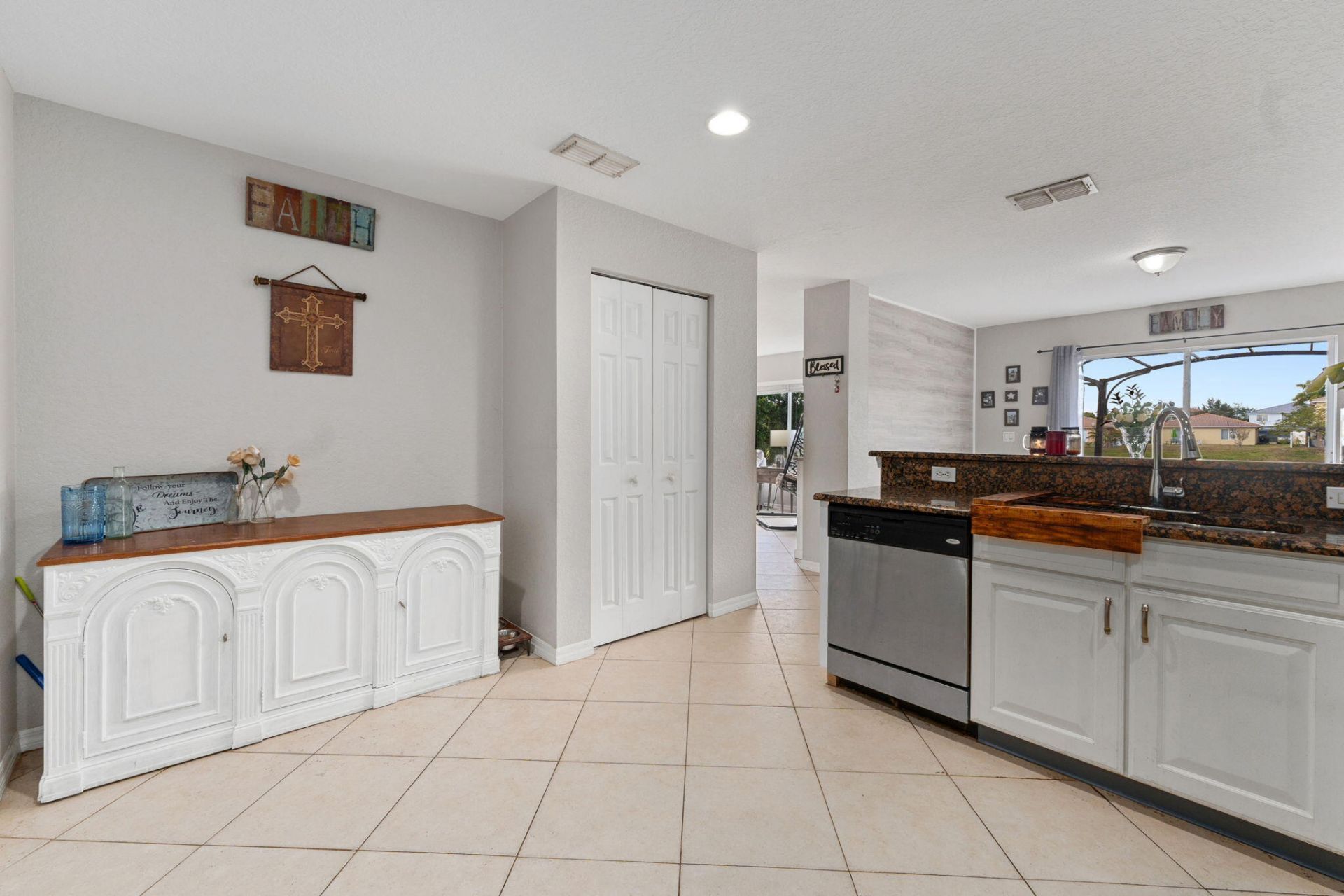 1939 SW Jamesport Drive, Port Saint Lucie, FL 34953 Photo