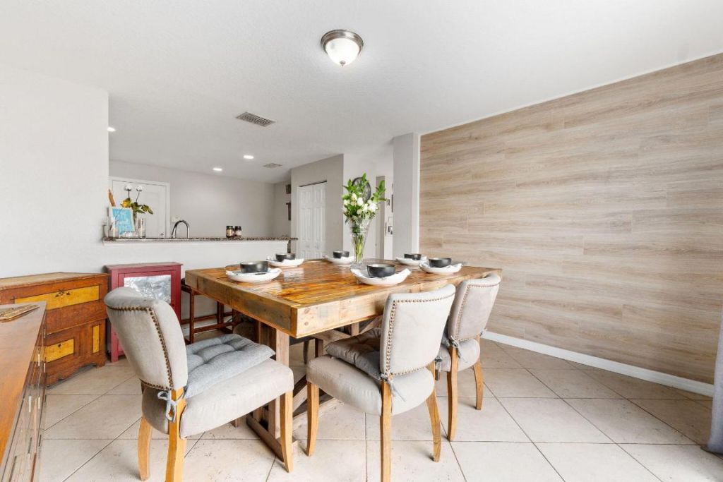 1939 SW Jamesport Drive, Port Saint Lucie, FL 34953 Photo