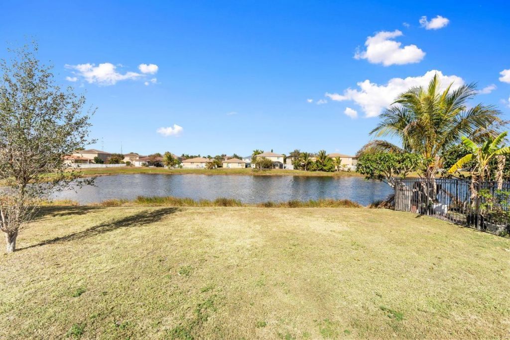 1939 SW Jamesport Drive, Port Saint Lucie, FL 34953 Photo