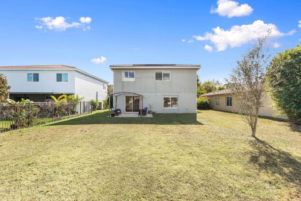 1939 SW Jamesport Drive, Port Saint Lucie, FL 34953 Photo