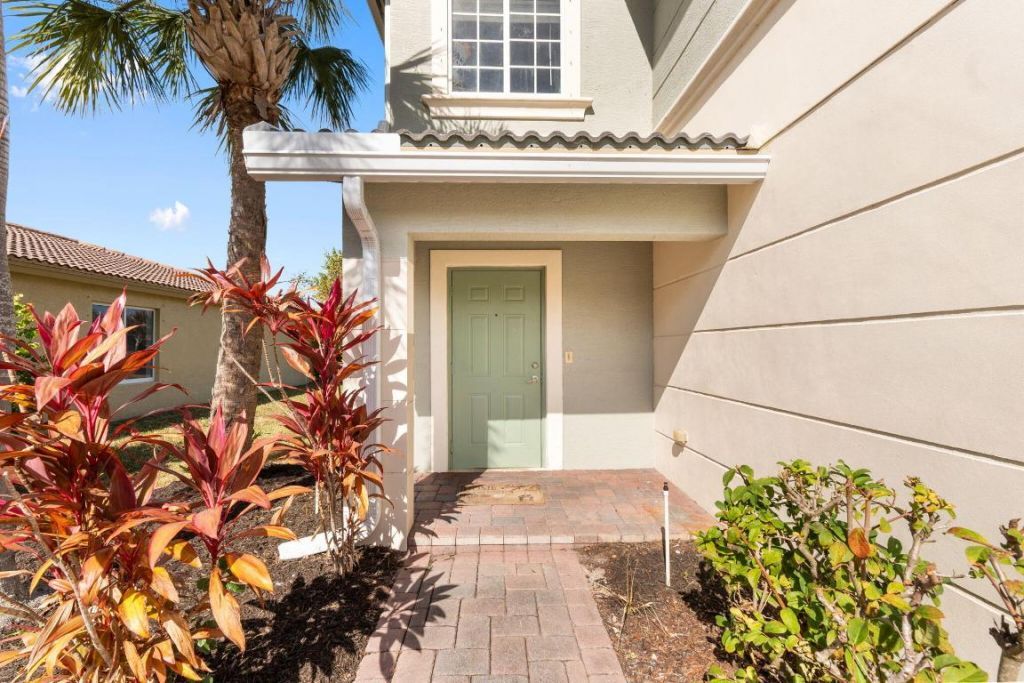 1939 SW Jamesport Drive, Port Saint Lucie, FL 34953 Photo