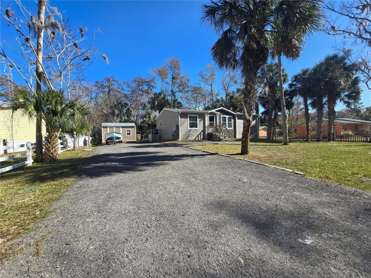 56290 Cherry Tree Road, Astor, FL 32102 Photo