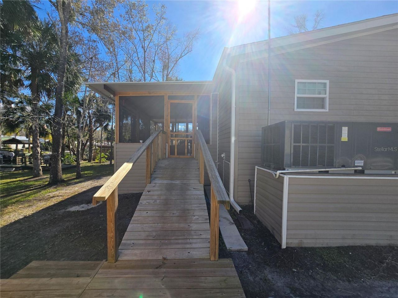 56290 Cherry Tree Road, Astor, FL 32102 Photo