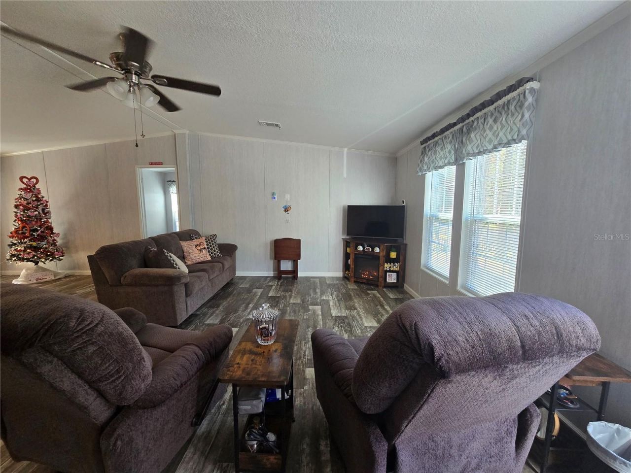 56290 Cherry Tree Road, Astor, FL 32102 Photo